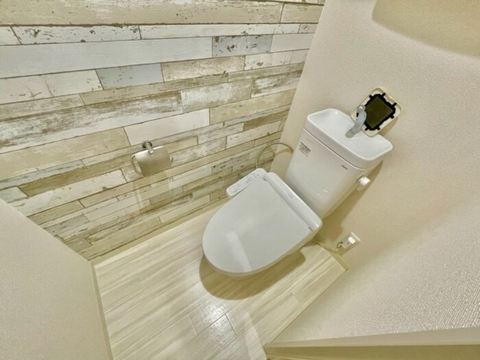 物件内観写真15　(トイレ)