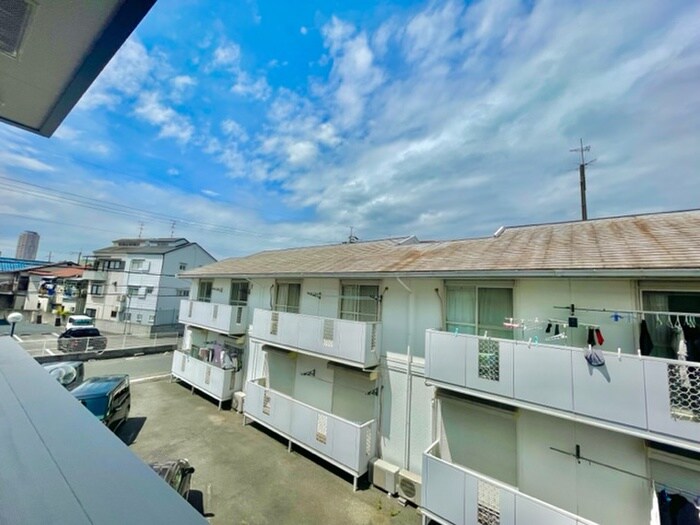 物件内観写真17　(室内からの展望)