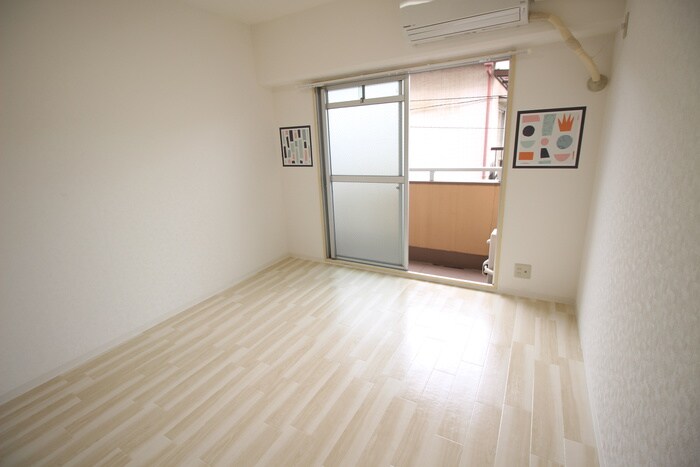 物件内観写真8　(居室)