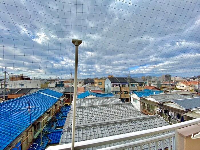 物件内観写真12　(室内からの展望)