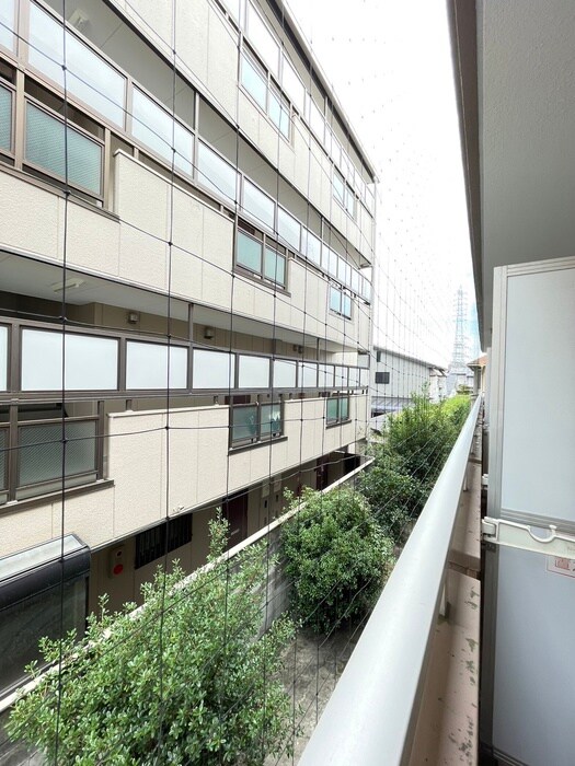 物件内観写真22　(室内からの展望)