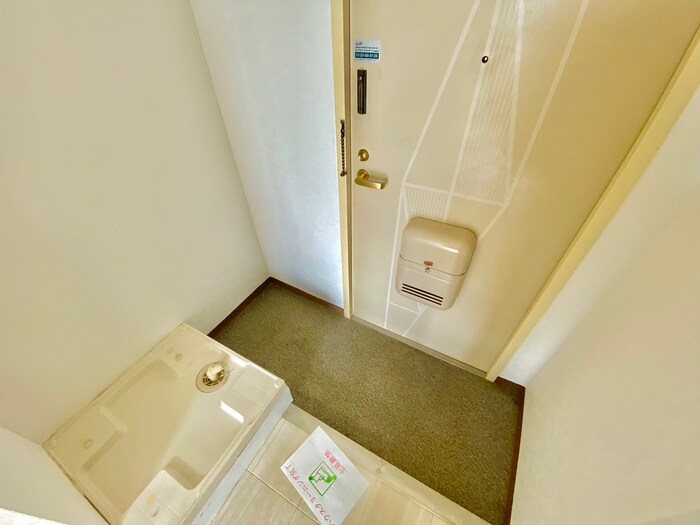 物件内観写真22　(玄関)