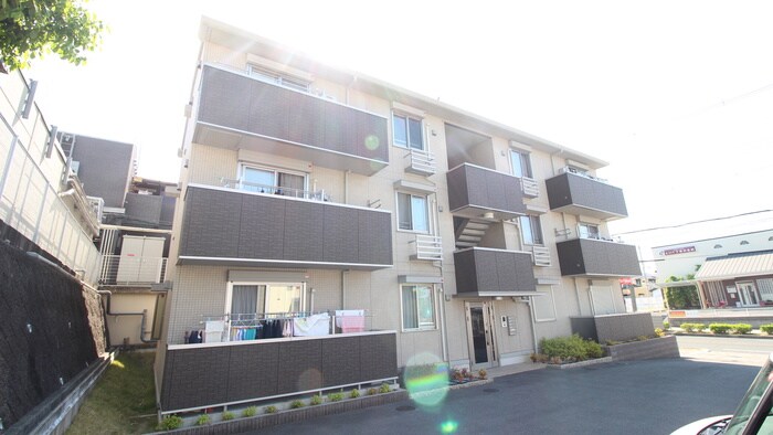 物件外観写真2　(外観写真)