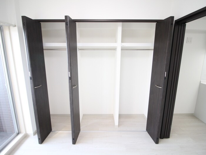 物件内観写真16　(収納)