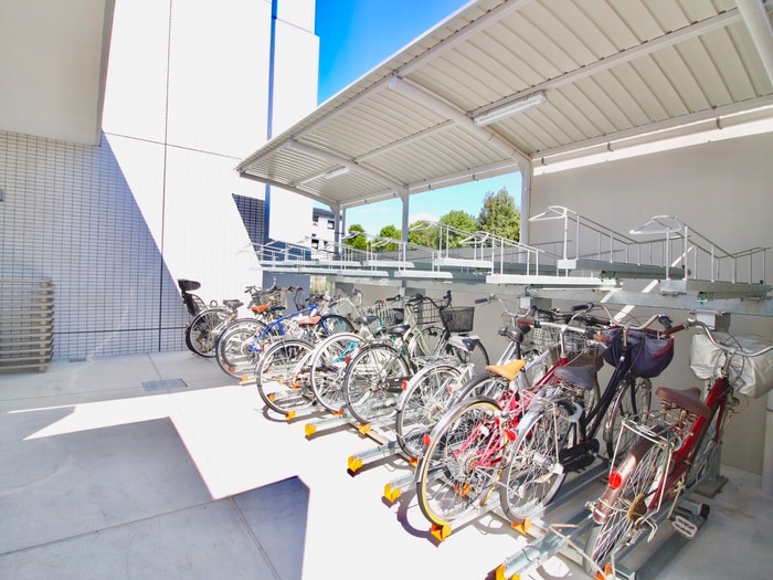 物件外観写真5　(駐輪場)