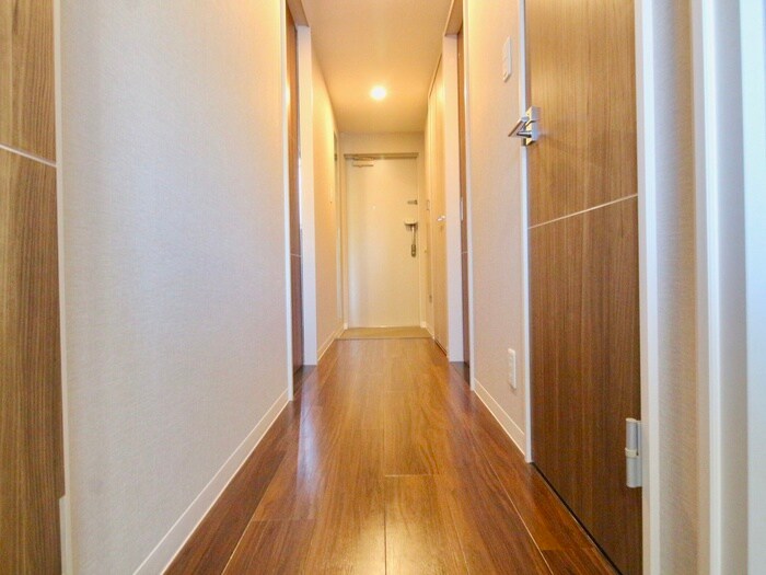 物件内観写真20　(廊下)