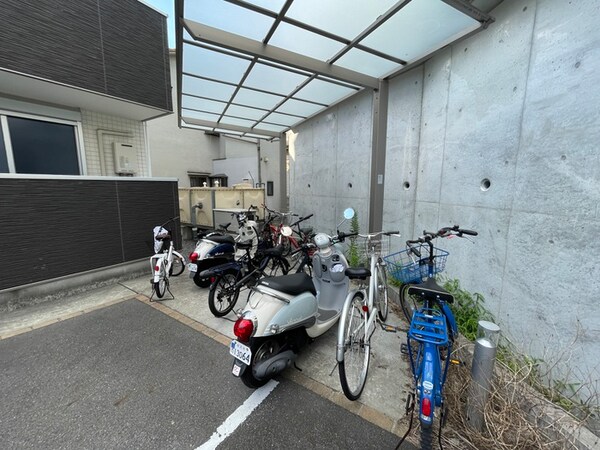 駐輪場