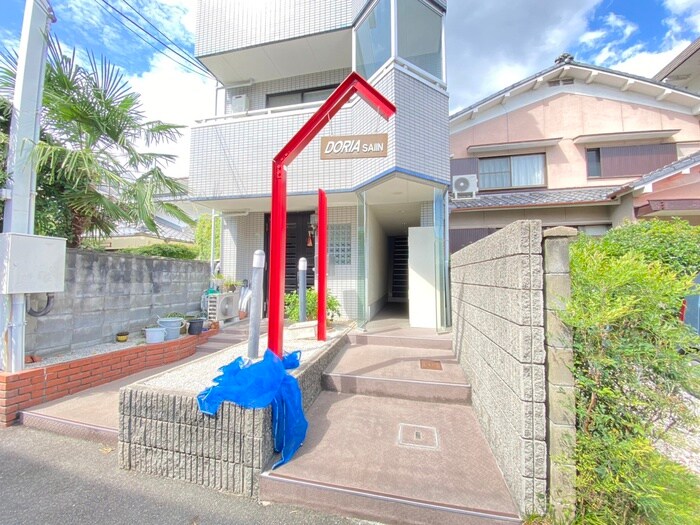 ドーリア西院のエントランス部分