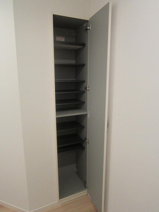 物件内観写真15　(靴箱)