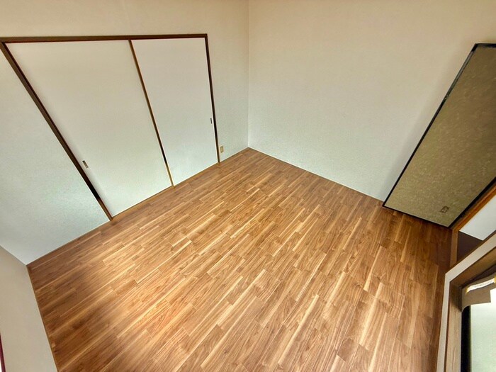 物件内観写真12　(居室)