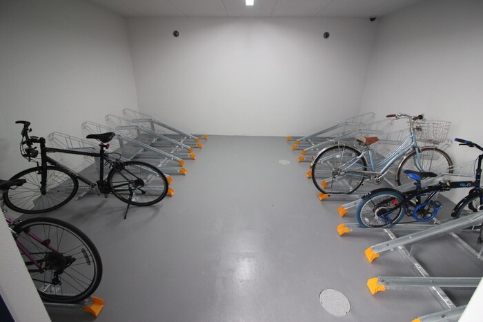 物件外観写真6　(駐輪場)