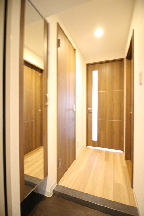 物件内観写真22　(玄関)