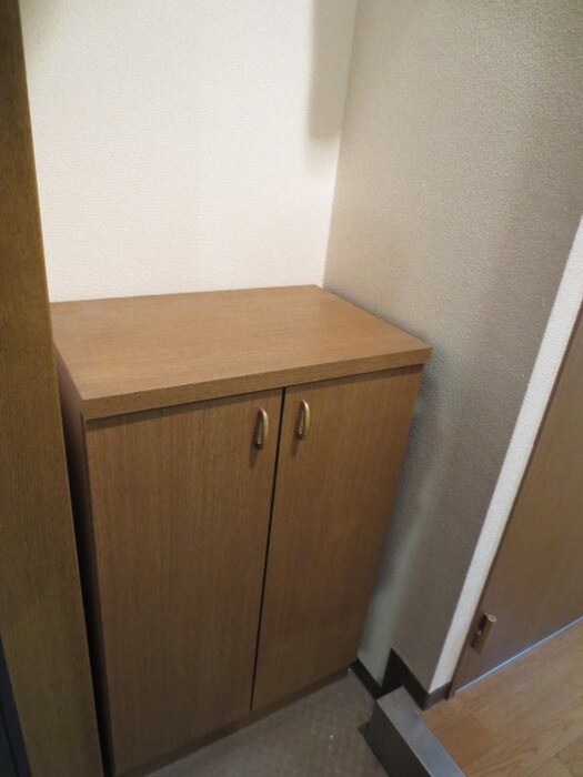 物件内観写真8　(靴箱)