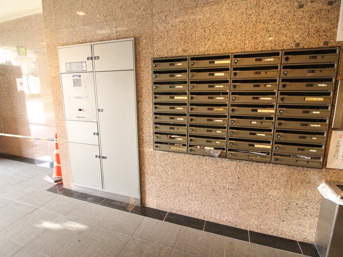 物件外観写真3　(建物設備)