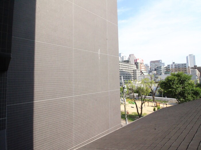 物件内観写真22　(室内からの展望)