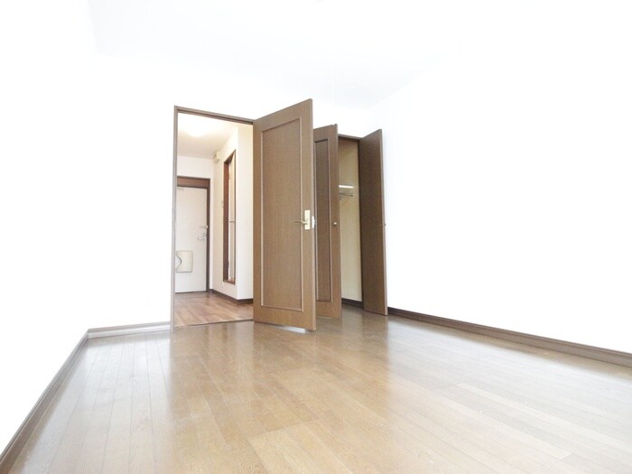 物件内観写真15　(居室)