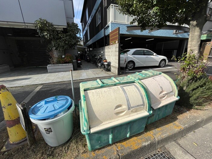 物件外観写真4　(建物設備)