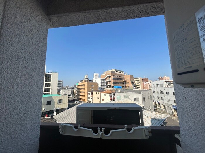 物件内観写真20　(室内からの展望)