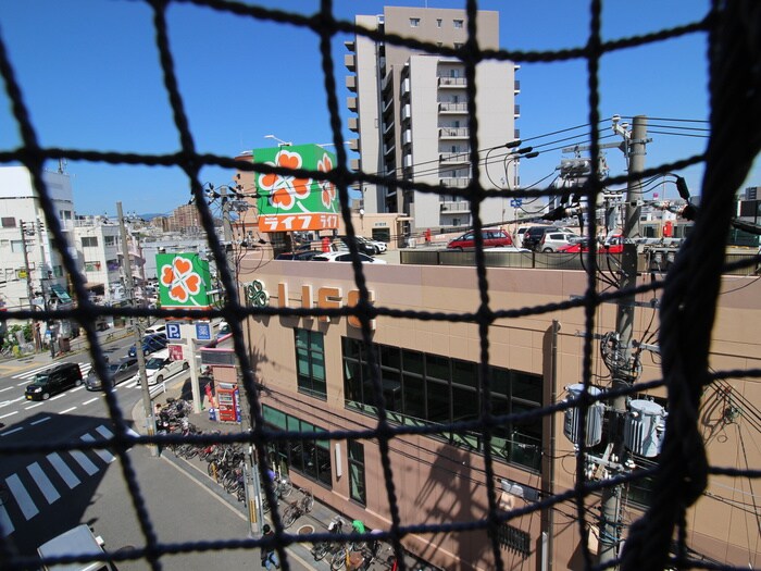 物件内観写真16　(室内からの展望)