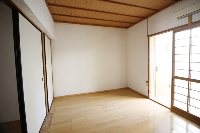 物件内観写真10　(居室)