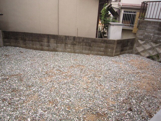 物件内観写真9　(玄関)