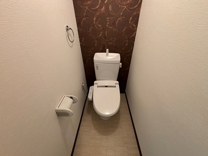 物件内観写真9　(トイレ)