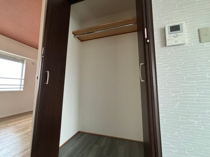 物件内観写真12　(収納)
