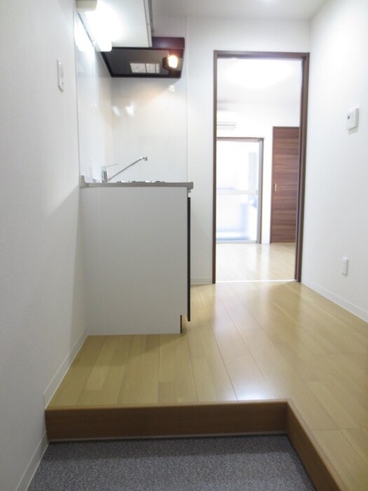 物件内観写真14　(玄関)