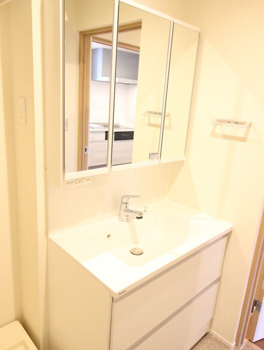 物件内観写真10　(洗面)