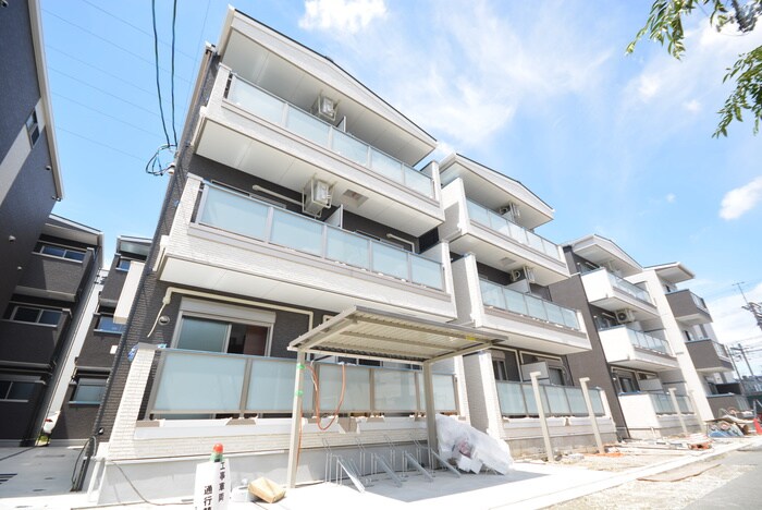 物件外観写真1　(外観写真)