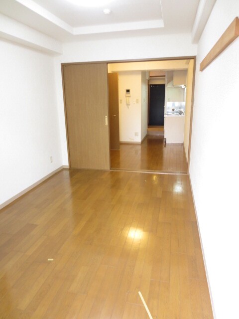 物件内観写真4　(居室)