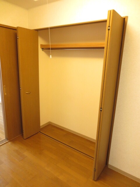 物件内観写真7　(収納)