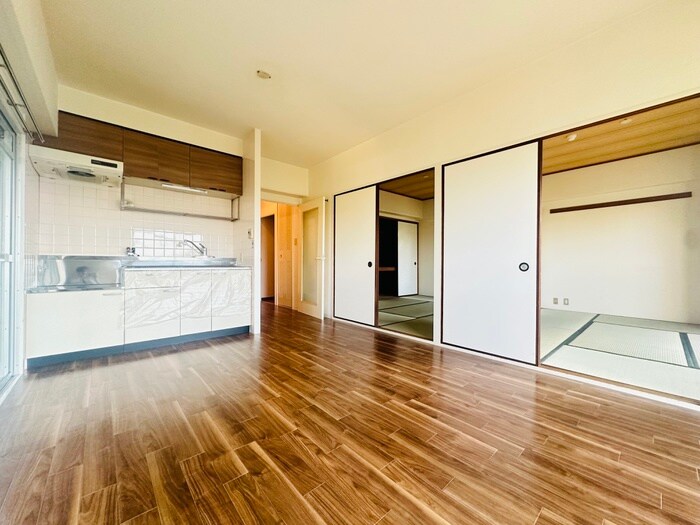 物件内観写真8　(居室)