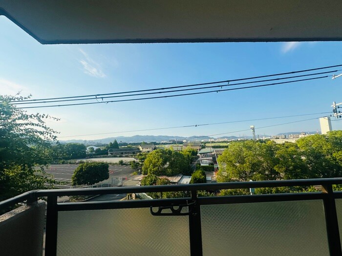 物件内観写真16　(室内からの展望)