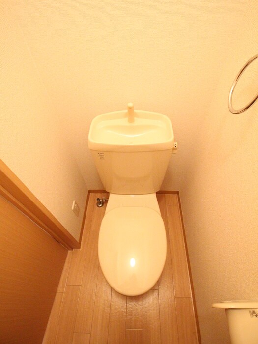 物件内観写真10　(トイレ)