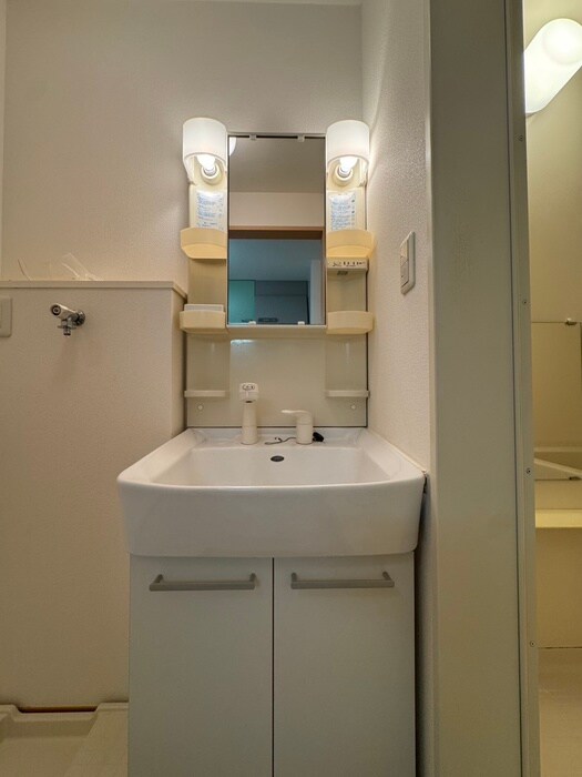 物件内観写真12　(洗面)