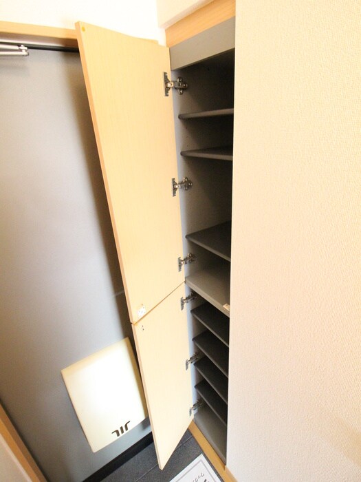 物件内観写真16　(靴箱)