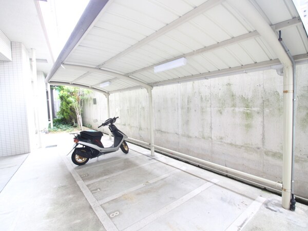 バイク置き場