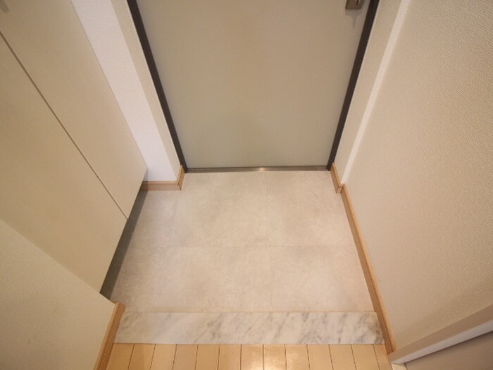 物件内観写真20　(玄関)