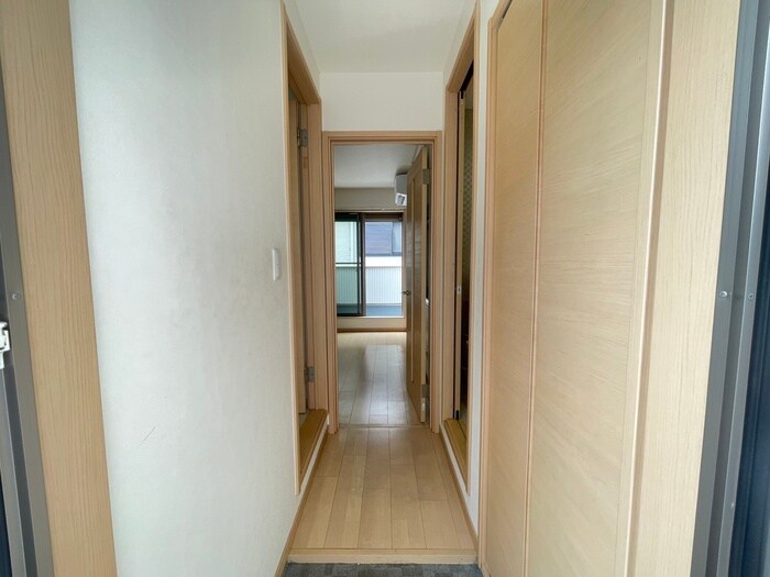 物件内観写真20　(廊下)