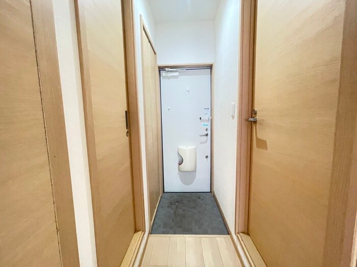 物件内観写真21　(廊下)