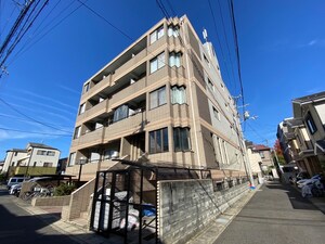 ハウスオブロ－ゼⅢ外観写真