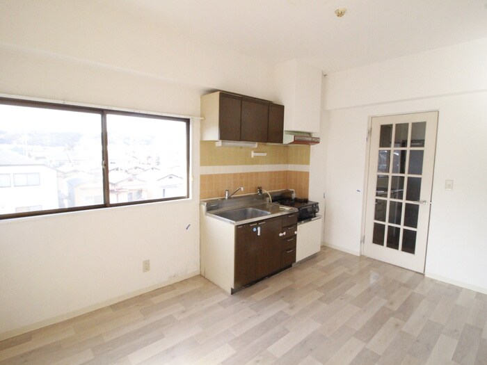 物件内観写真15　(居室)