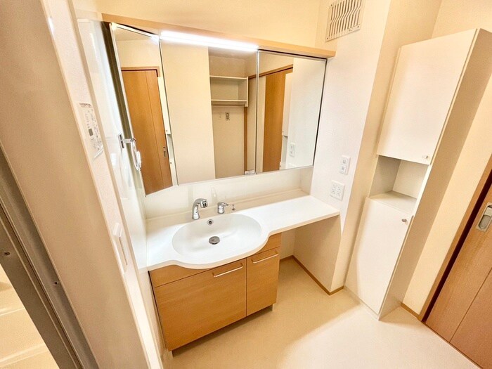 物件内観写真7　(洗面)