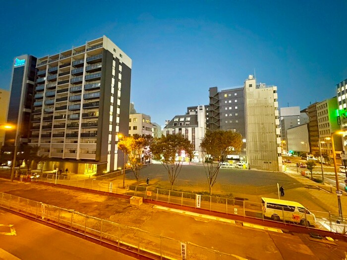 物件内観写真21　(室内からの展望)