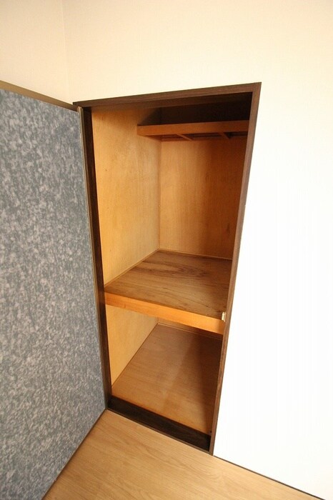 物件内観写真12　(収納)