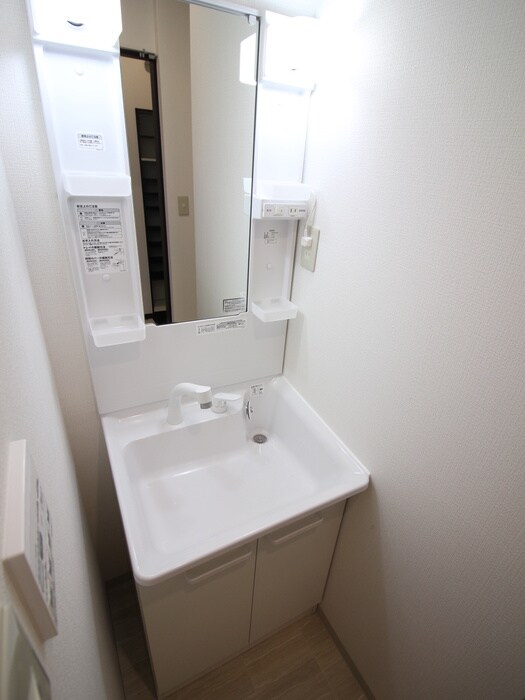 物件内観写真9　(洗面)