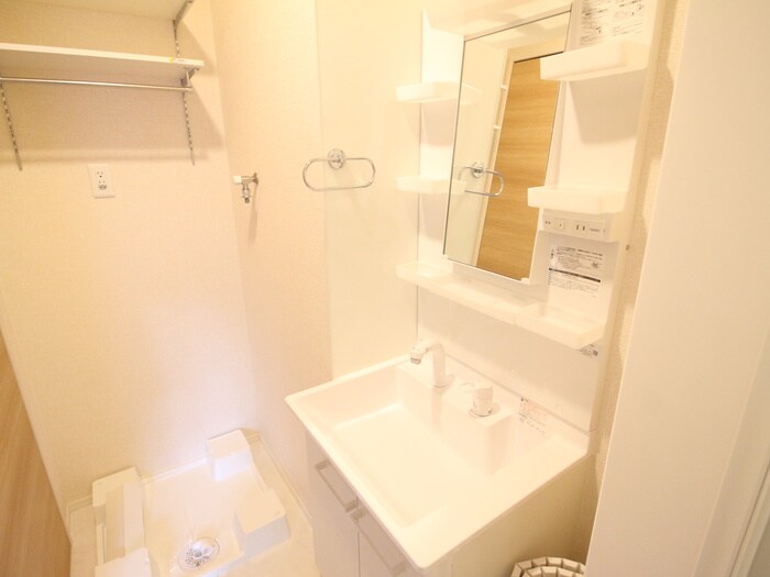 物件内観写真15　(洗面)