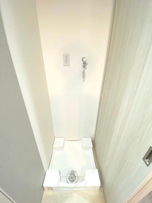 物件内観写真9　(洗濯機置場)