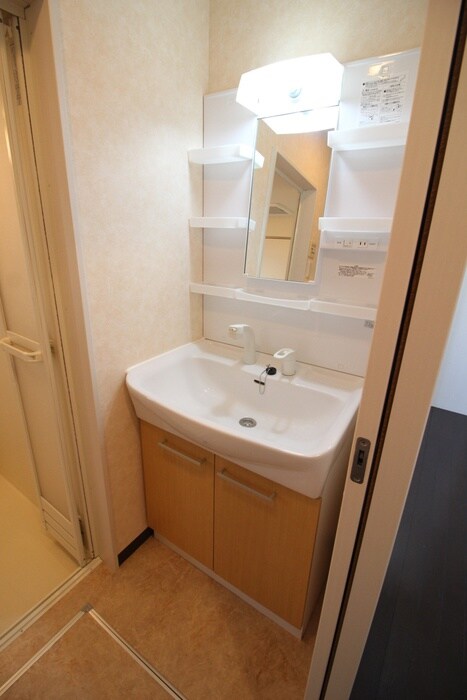 物件内観写真9　(洗面)